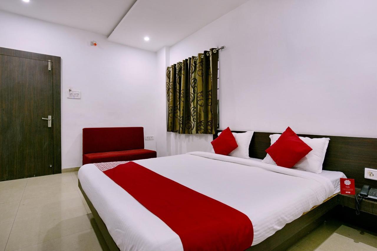 Oyo 9969 Hotel Kshipra Dham Ujjain Zewnętrze zdjęcie