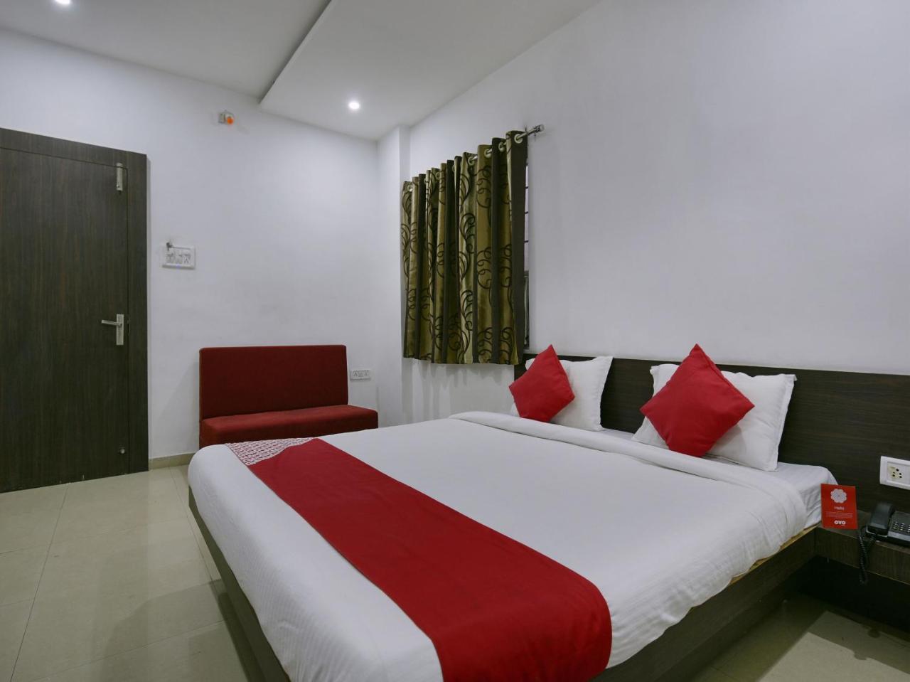Oyo 9969 Hotel Kshipra Dham Ujjain Zewnętrze zdjęcie