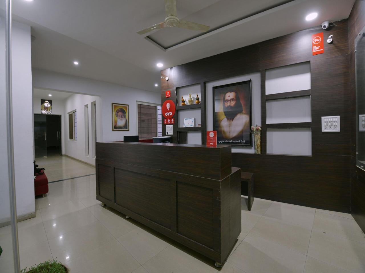 Oyo 9969 Hotel Kshipra Dham Ujjain Zewnętrze zdjęcie