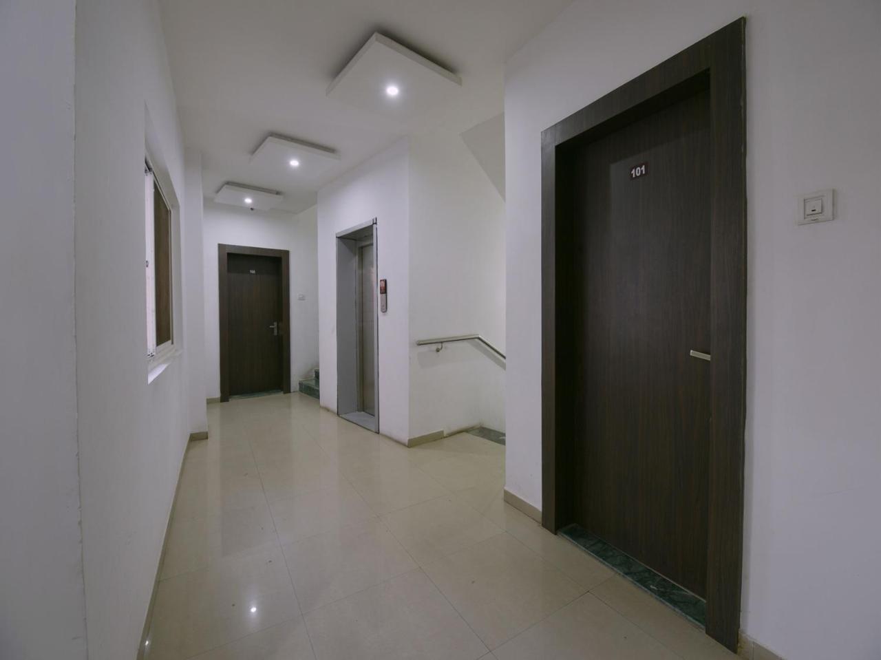 Oyo 9969 Hotel Kshipra Dham Ujjain Zewnętrze zdjęcie