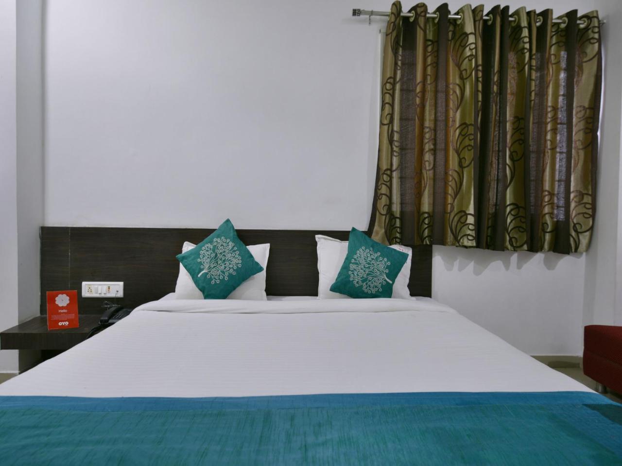 Oyo 9969 Hotel Kshipra Dham Ujjain Zewnętrze zdjęcie