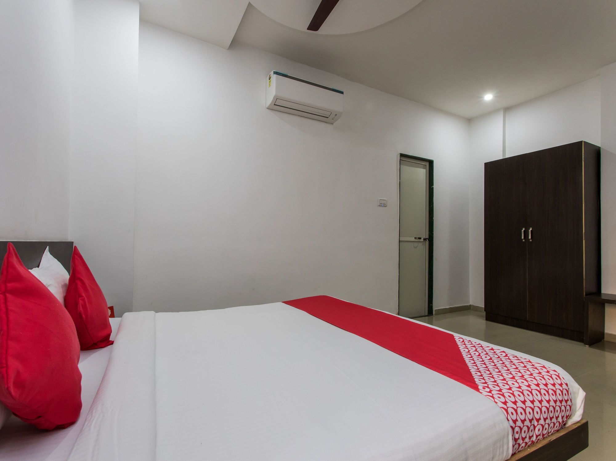 Oyo 9969 Hotel Kshipra Dham Ujjain Zewnętrze zdjęcie
