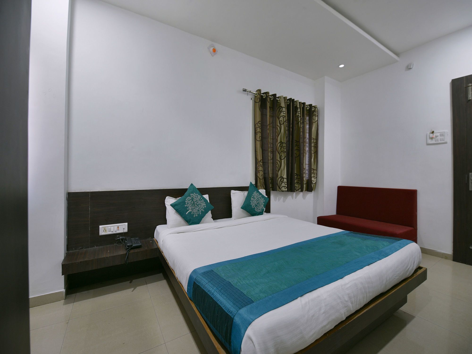 Oyo 9969 Hotel Kshipra Dham Ujjain Zewnętrze zdjęcie