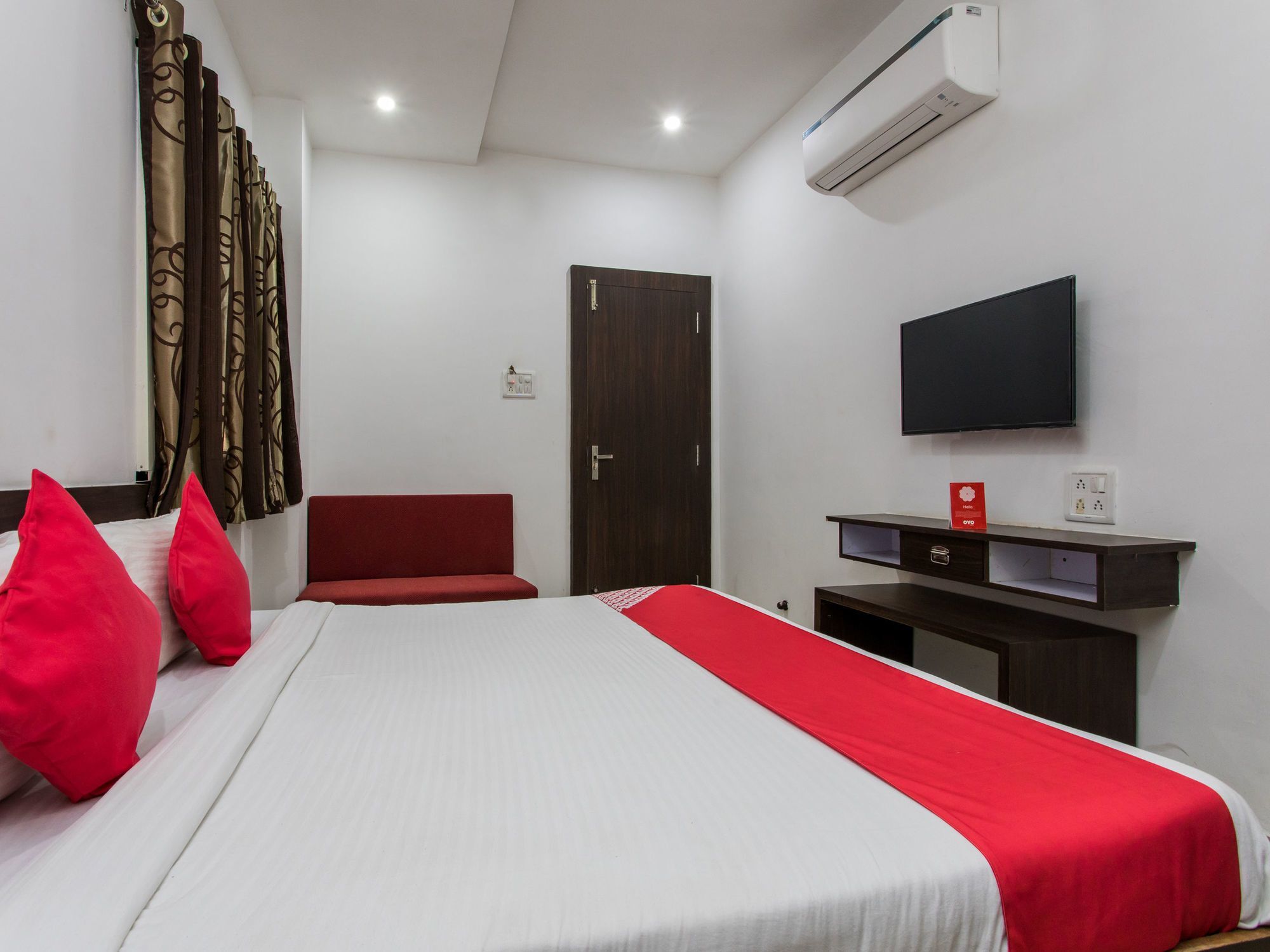 Oyo 9969 Hotel Kshipra Dham Ujjain Zewnętrze zdjęcie